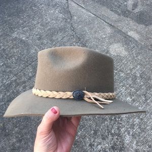 Beaver cowboy hat